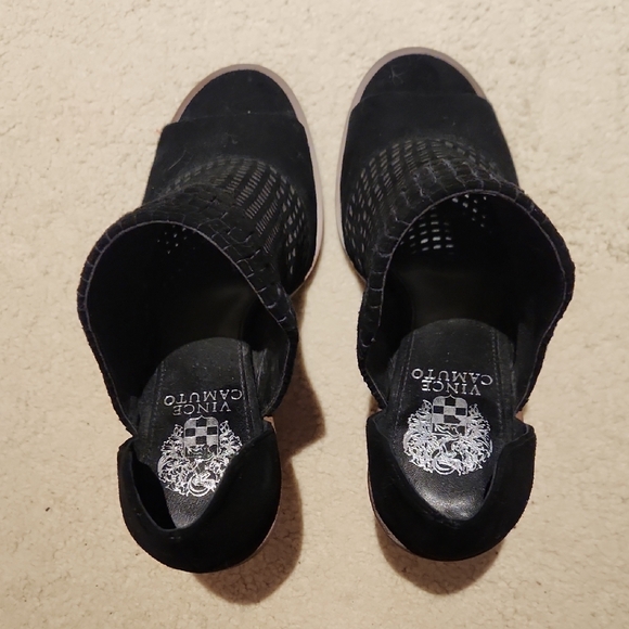 Vince Camuto Black and Brown Mules with Chunky Heel - Picture 4 of 5